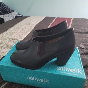 Softwalk Women's Fargo Boot Size 10
